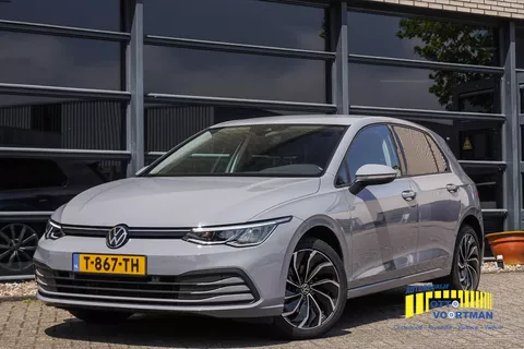 Volkswagen Golf 1.0 eTSI Aut. Life Digi.dashb.|LED|4-nw All-seas.band.